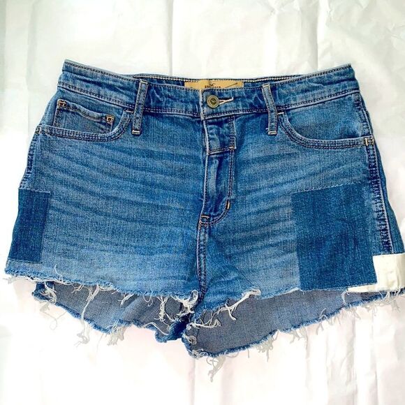 Hollister Pants - NWOT Hollister high rise boyfriend short